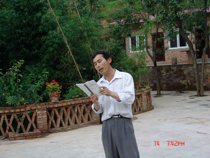 1206151113ff56bb421ad72e0a.jpg