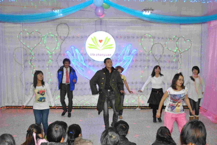 151316iw11dcymawifinc9.jpg
