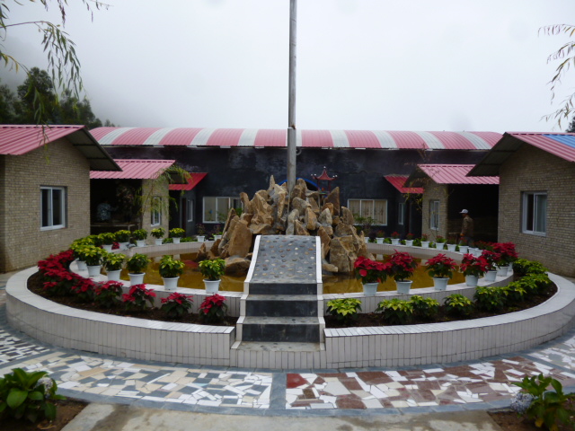 1207031526602bebab6357cfad.jpg
