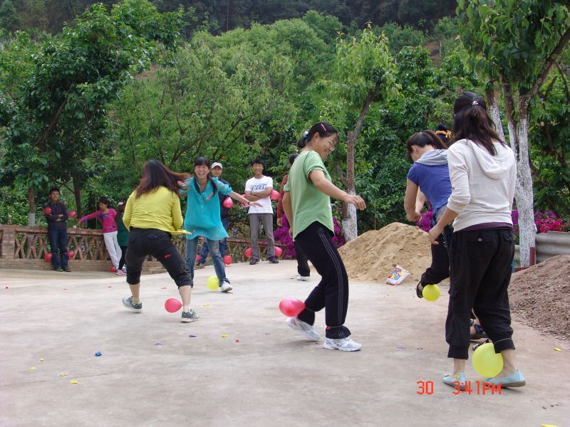 124144a1lv9vf1nfzf9971.jpg