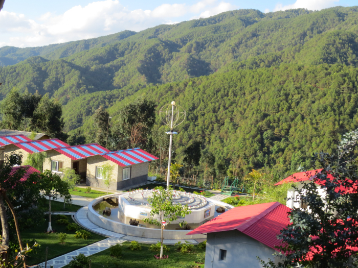 051132laom560bmv05v56w.jpg