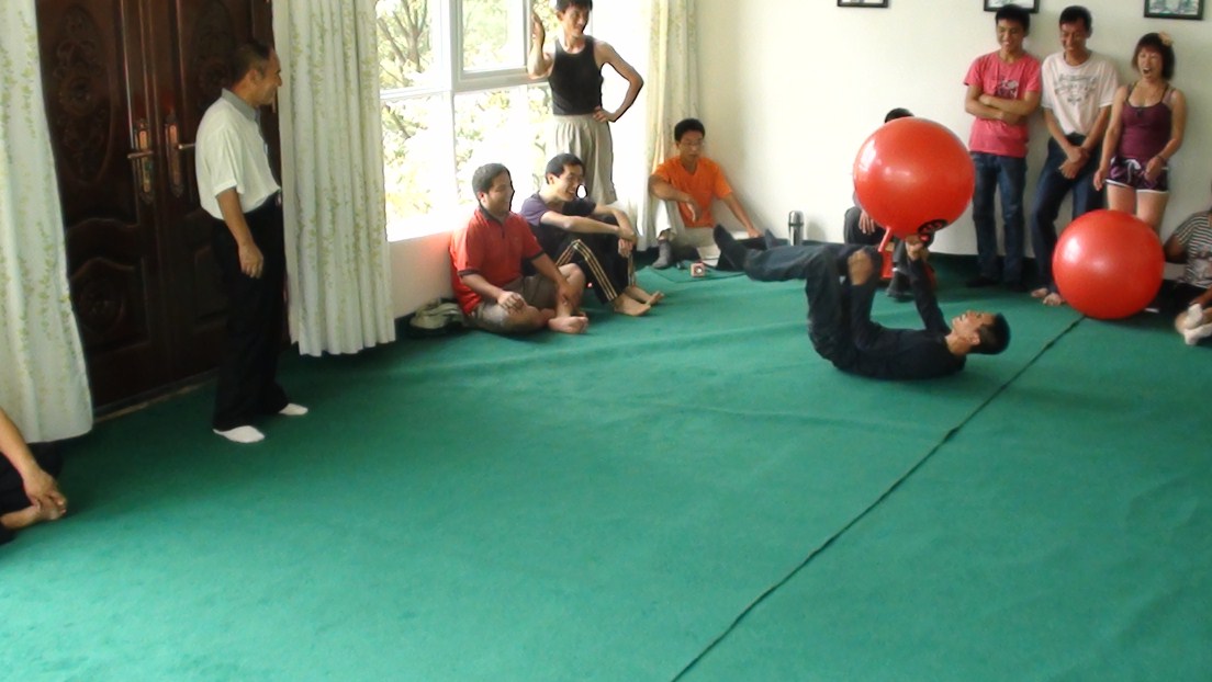 蹦蹦球 (11).jpg