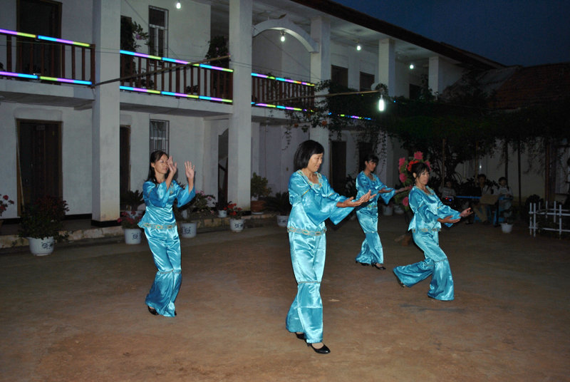 180321ekhm0kmk37benkmz.jpg