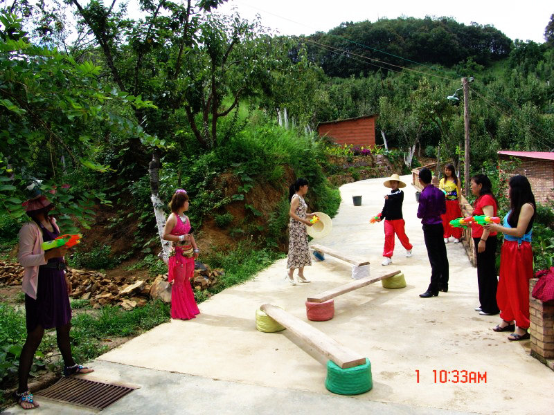 124042rc9juici49jizsda.jpg